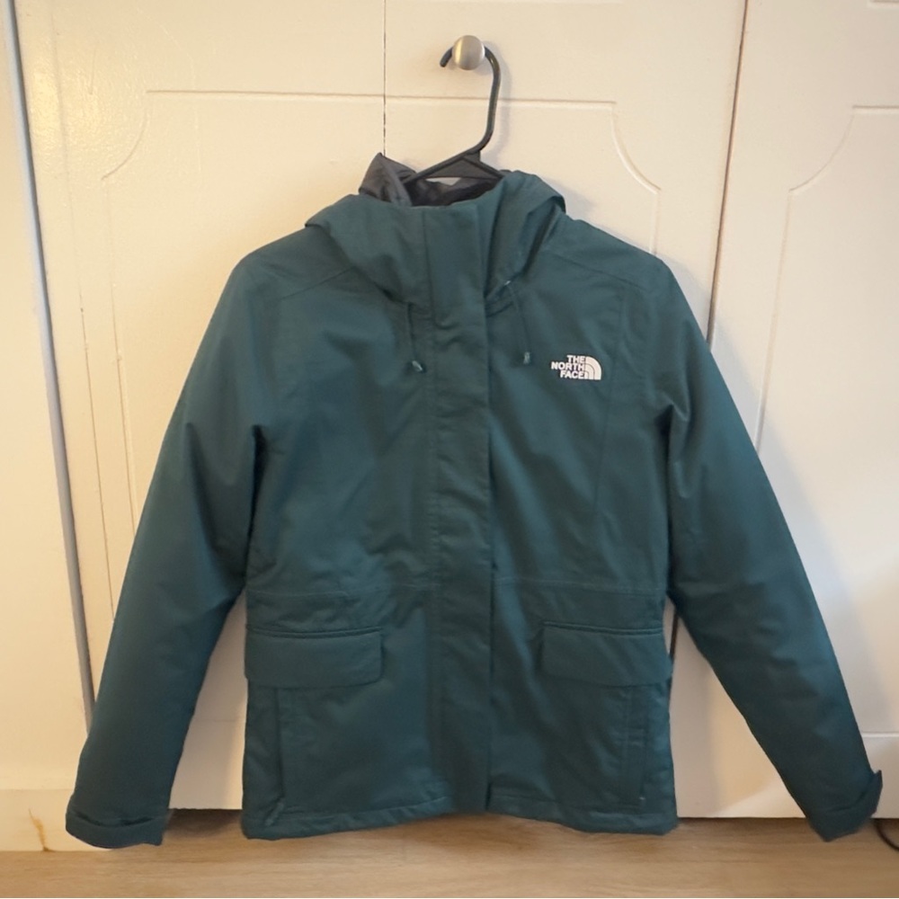 Women’s Northface Jacket with removable coat!